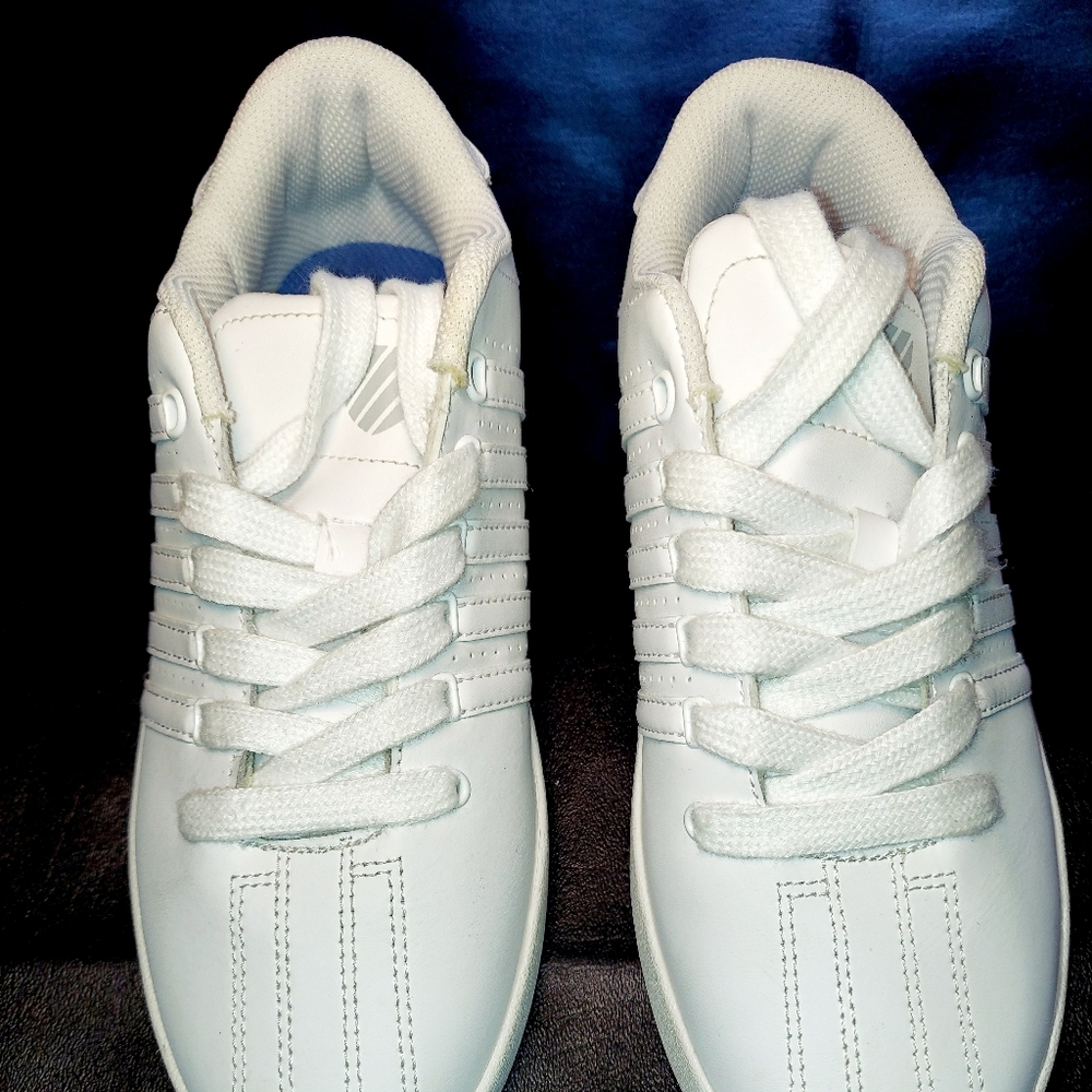 K•SWISS - Picture 2 of 6